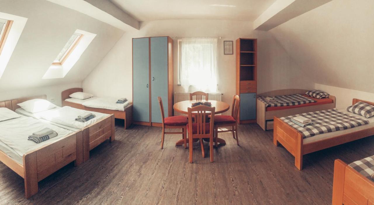 Apartment And Rooms Maraton クランスカゴーラ エクステリア 写真