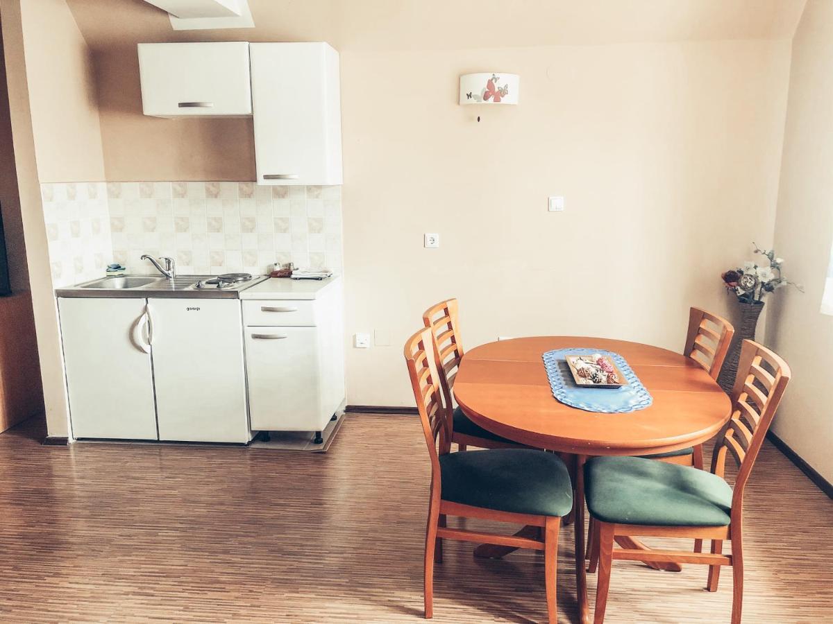 Apartment And Rooms Maraton クランスカゴーラ エクステリア 写真